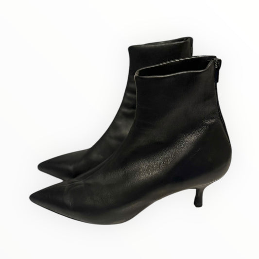 Scanlan Theodore Leather Kitten Heel Boots - Black - Size 41